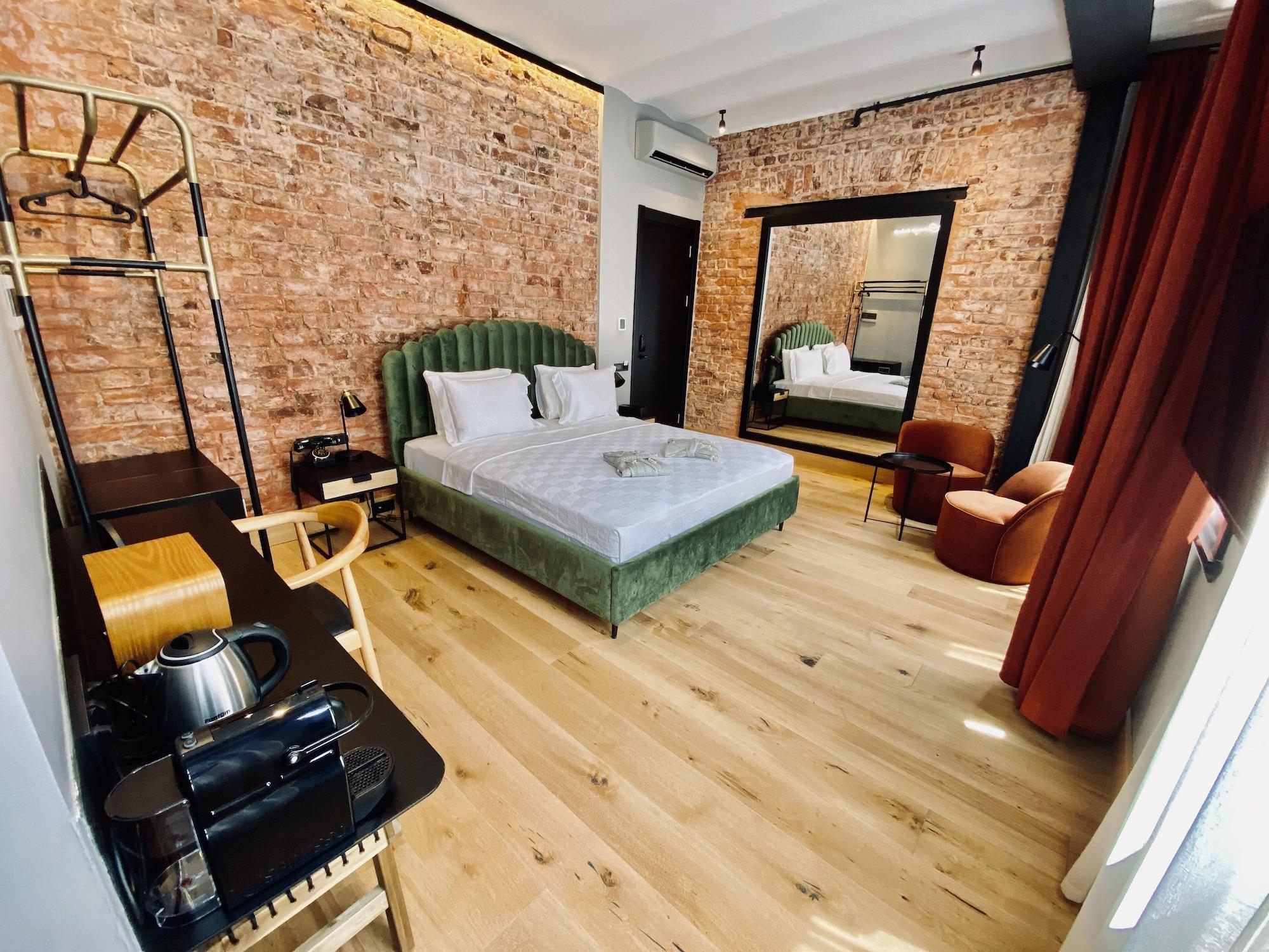 Ruz Hotels Estambul Exterior foto A room at the hotel